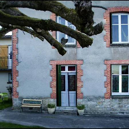 Maison D'hote Art Deco 게스트하우스 Saint-Saud-Lacoussière