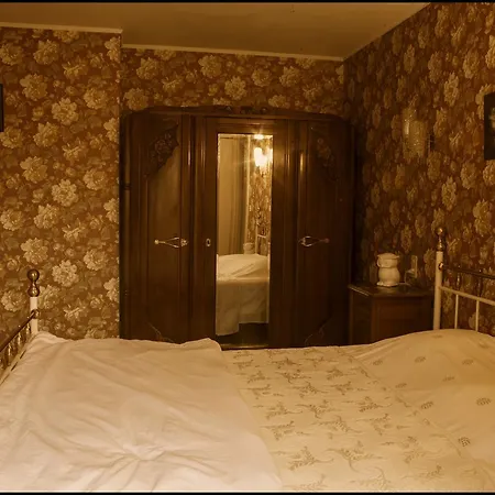 Maison D'hote Art Deco * Saint-Saud-Lacoussière